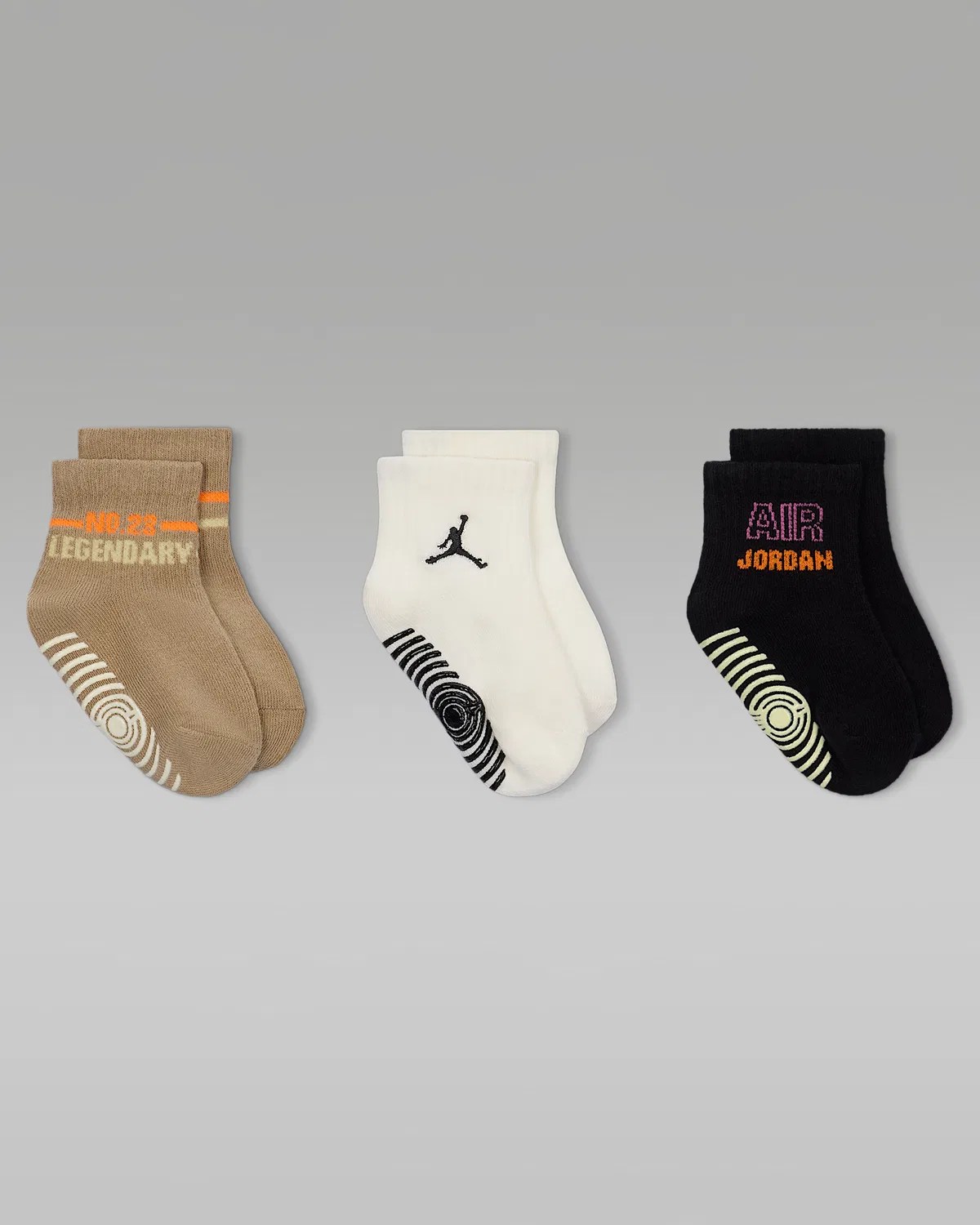Baby Legendary Gripper Socks (3 пары) Jordan, Khaki — фото 2
