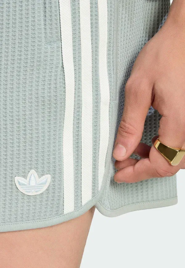 Трикотажные шорты для бега Adidas Originals, шалфей — фото 4