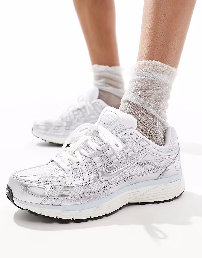 Кроссовки Nike P-6000 серебристого и синего цветов