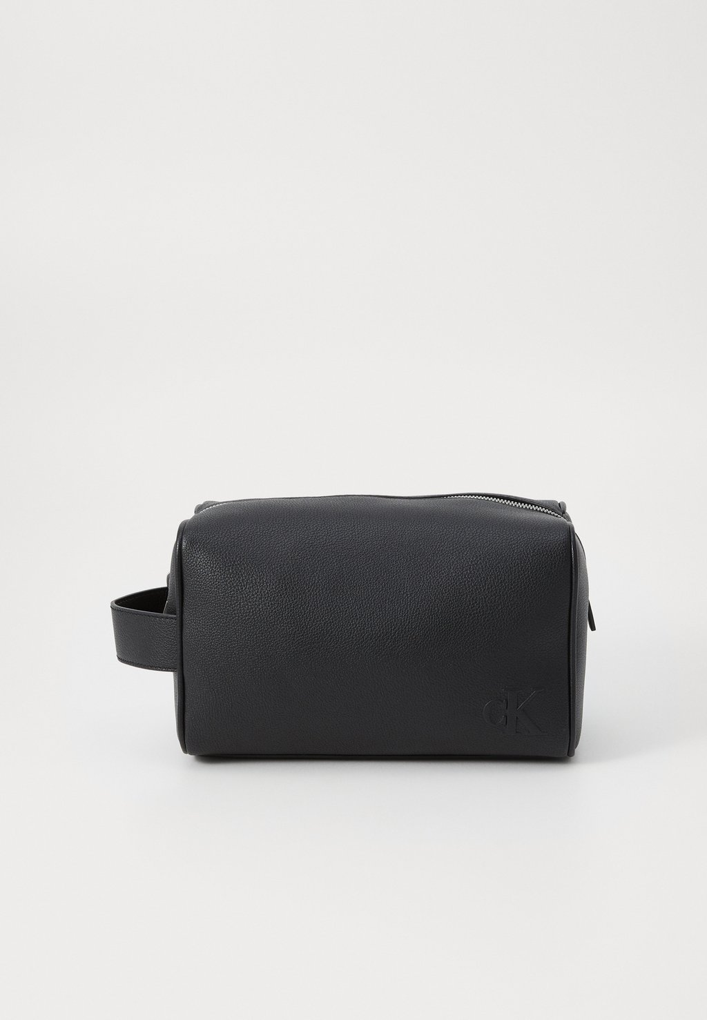 

Косметичка SCULPTED IMPRESSION DOPP KIT UNISEX Calvin Klein Jeans, черный