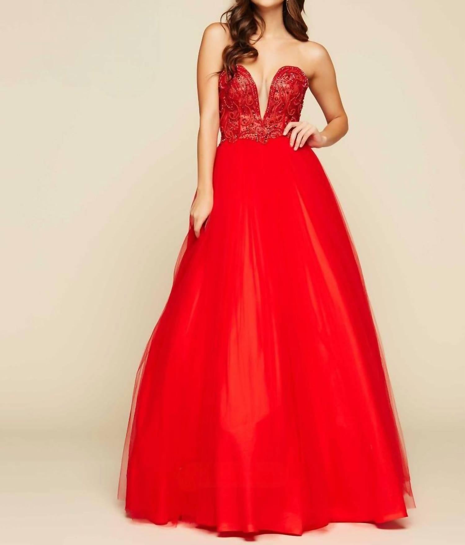 

Бальное платье с глубоким V-образным вырезом красного цвета Mac Duggal
