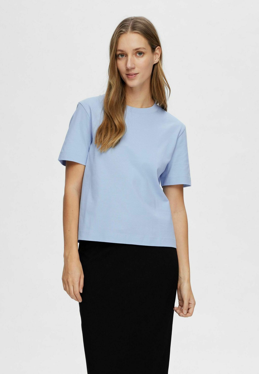 

Футболка BOXY FIT Selected Femme, светло-голубой