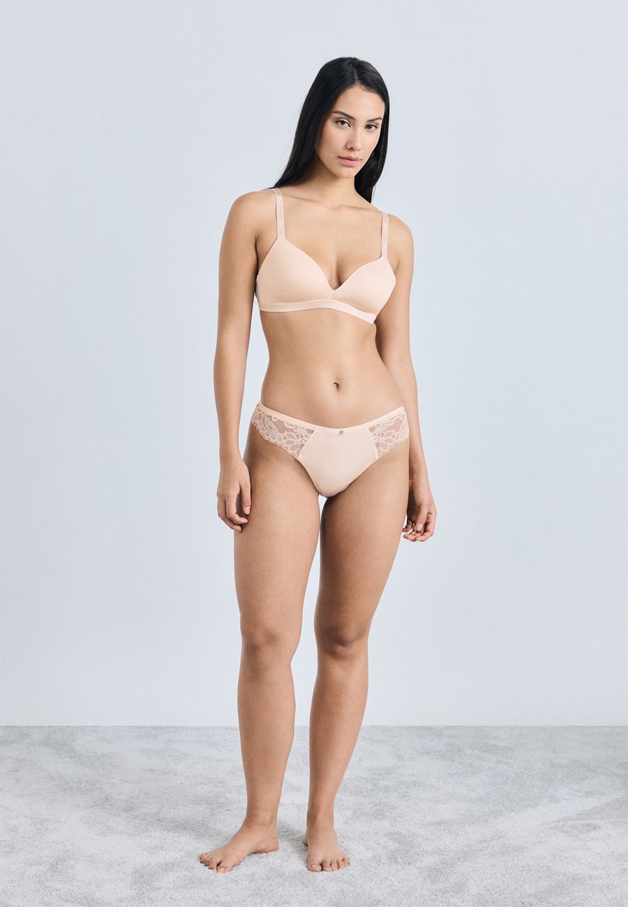 Трусы BOSS THONG BLOSSOM, Light Pastel Pink/Pink — фото 2
