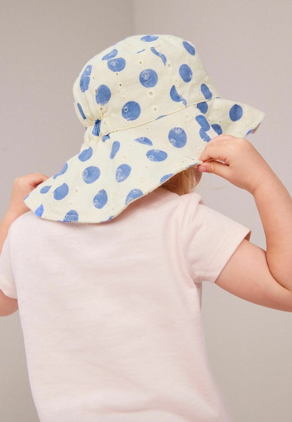 

REGULAR FIT Low Back Bucket Next, Шапка белый