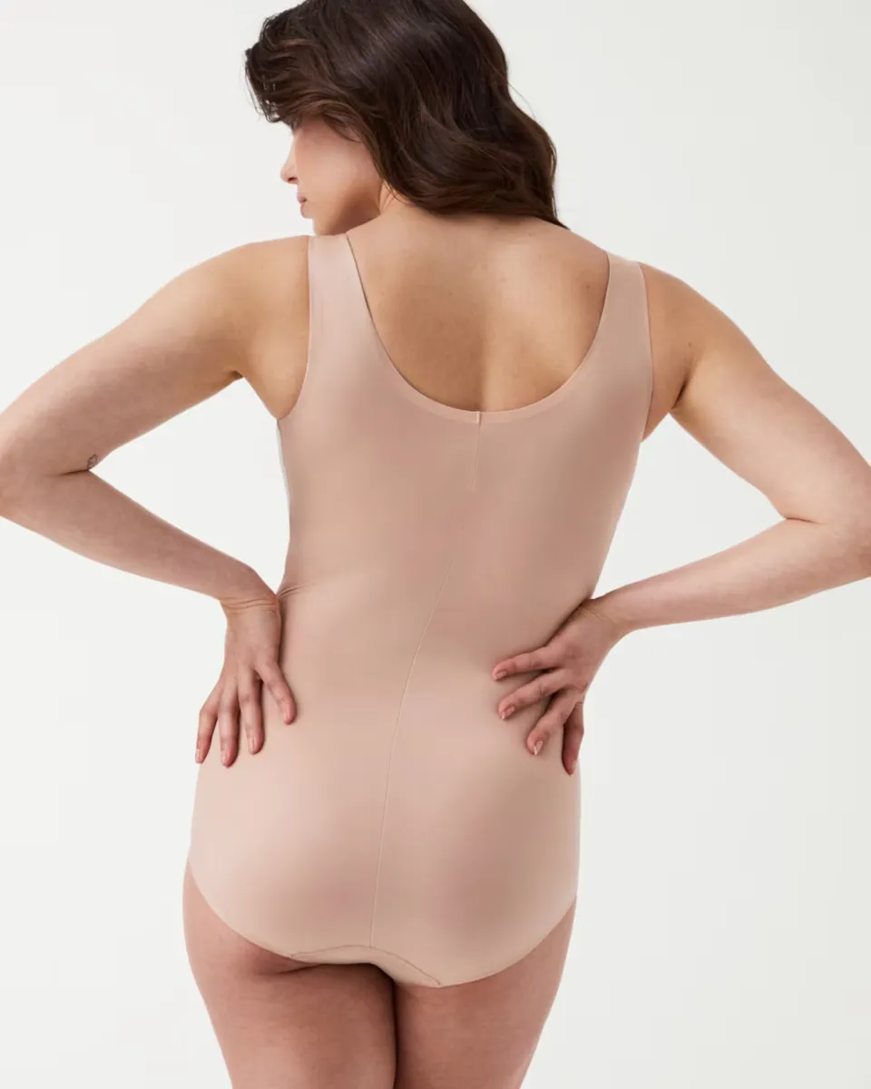 

Легкое боди без бретелек Spanx, бежевый