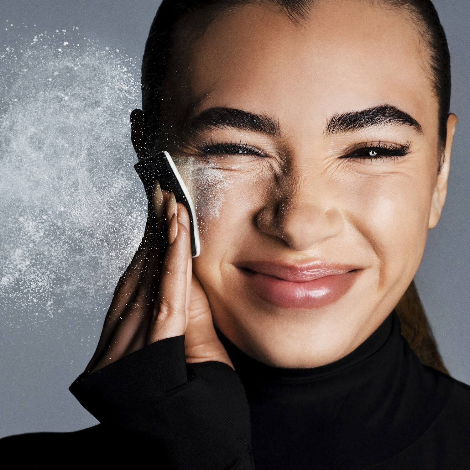 Компактная пудра с эффектом сверхмягкого фокуса HD Skin Perfecting Pressed Powder Make Up For Ever, 0.2 Lavander (10 g) — фото 3