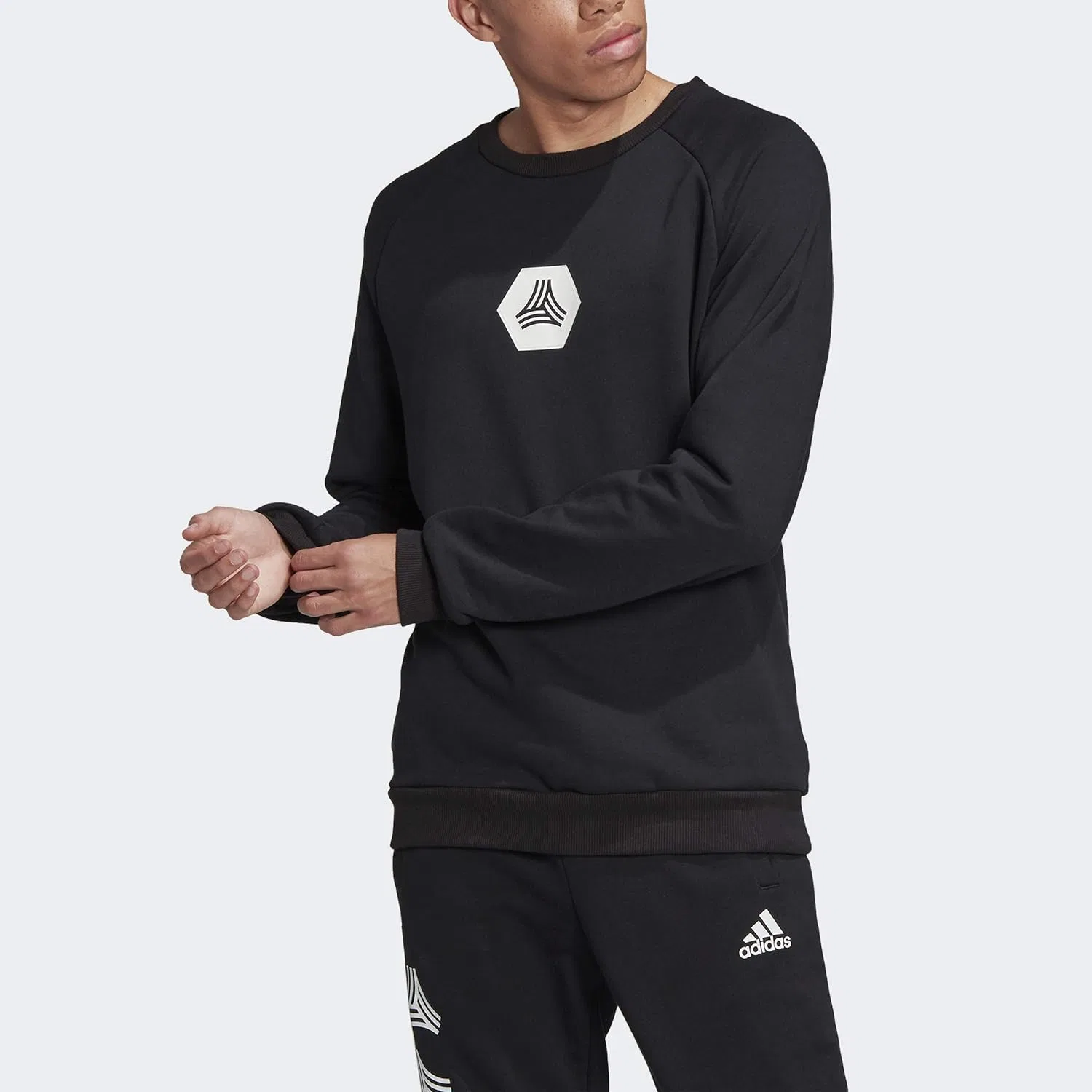 Футболка с логотипом Adidas мужская Tan Crew Sweat, черный