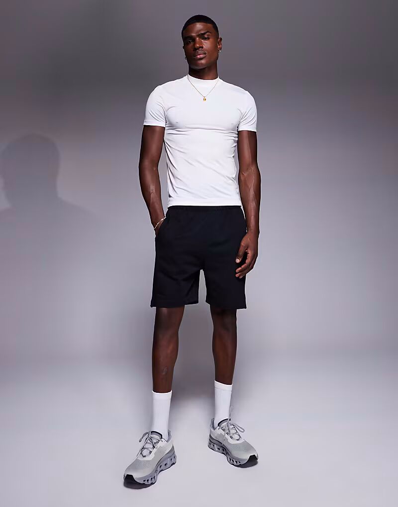 

Тренировочная футболка с быстросохнущей тканью белого цвета 4505