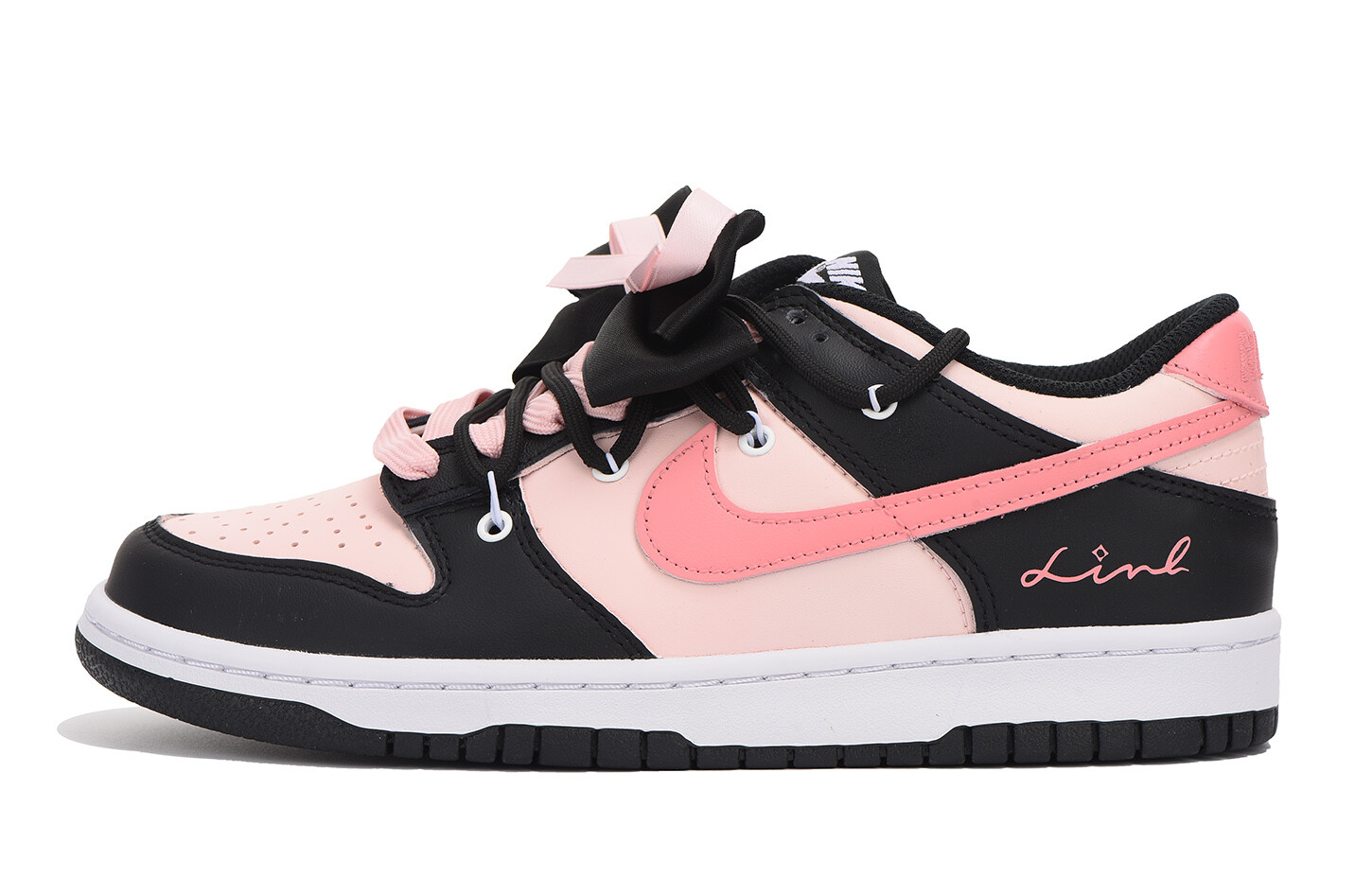 

Кроссовки Nike Dunk Skateboard Shoes Women's Low-Top Black