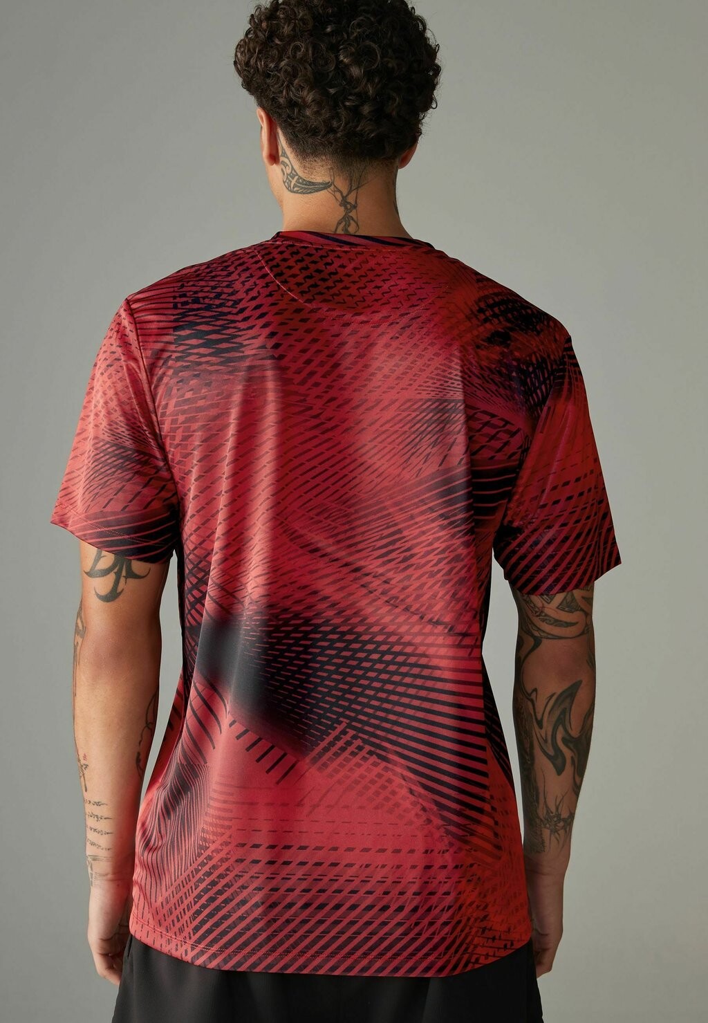

Футболка с принтом ACTIVE TIE DYE Next, цвет Mottled Red