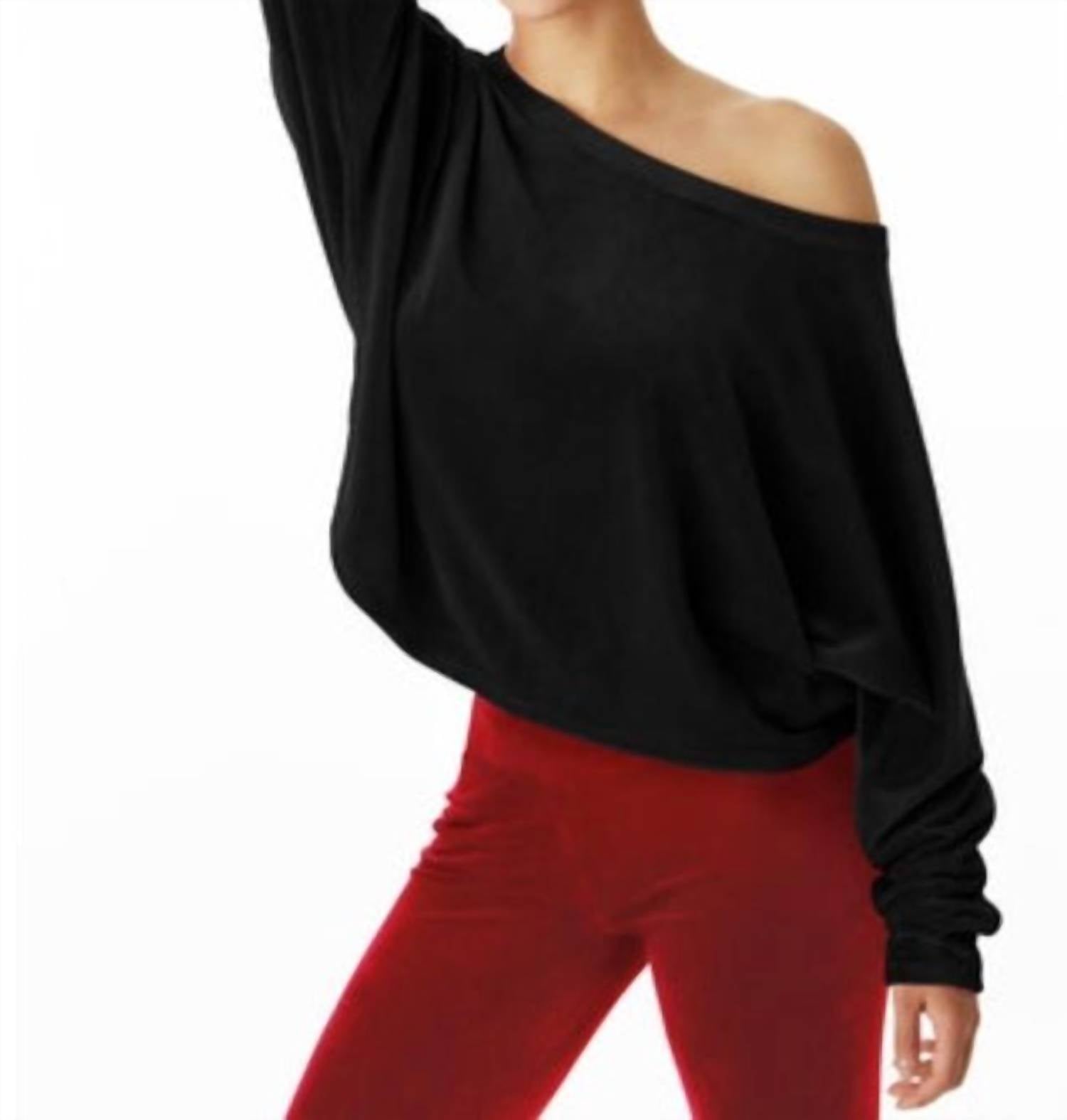 

Черный велюровый пуловер «летучая мышь» Juicy Couture