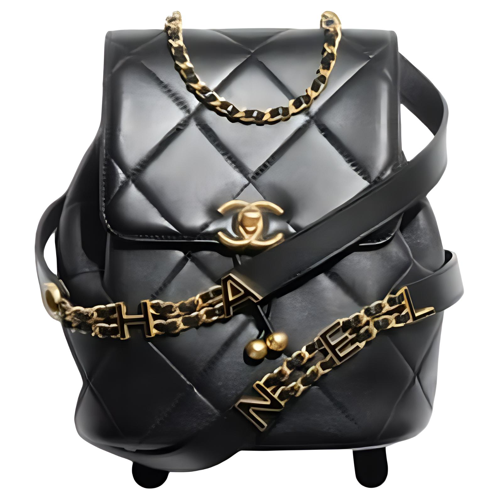 

Женский черный рюкзак из овчины CHANEL