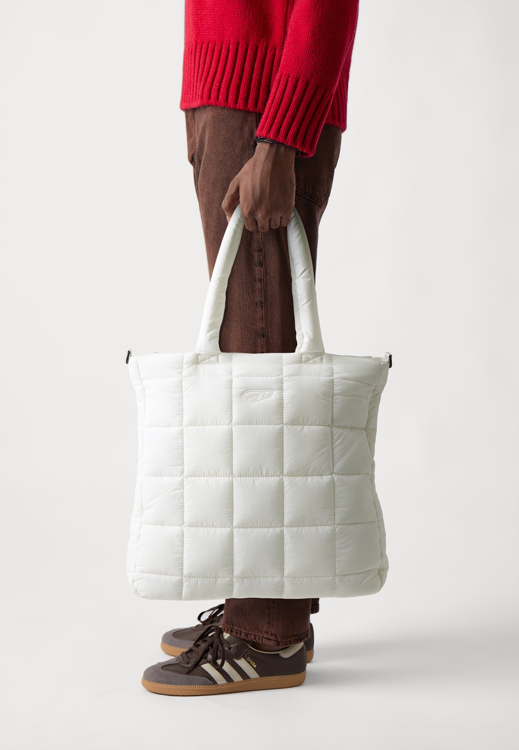 

Сумка-тоут ARKK PADDED LOGO UNISEX ARKK Copenhagen, белый
