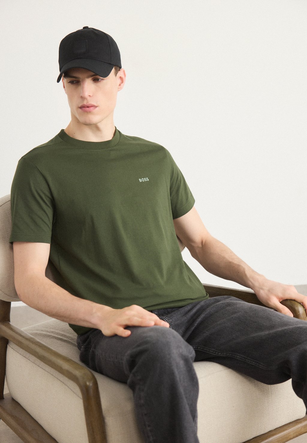 

Базовая футболка TEE BOSS, зеленый