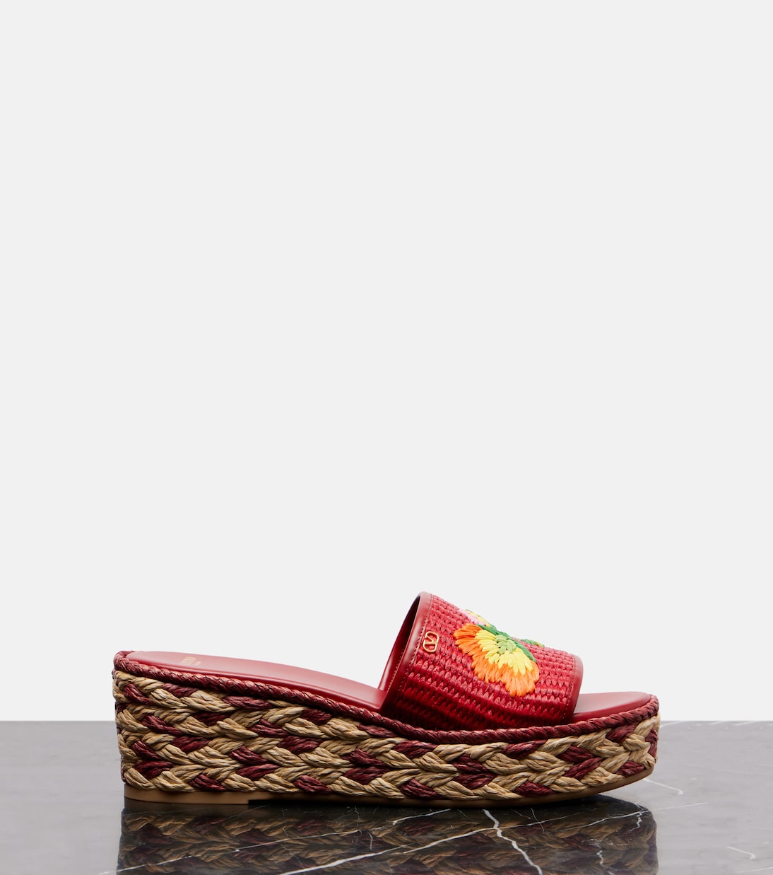 Босоножки-эспадрильи Bribri на клиньях из рафии Valentino Garavani, Classic Red/Classic Red — фото 4