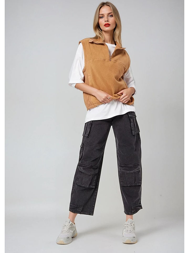 

Джинсы зауженного кроя черного цвета Weekday