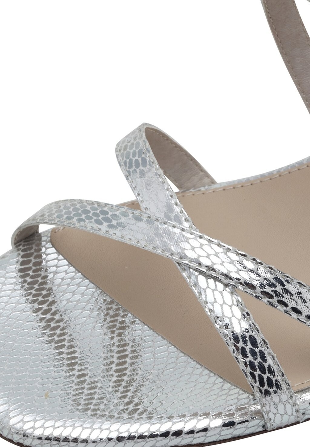 

Сандалии Tamaris, структура серебра