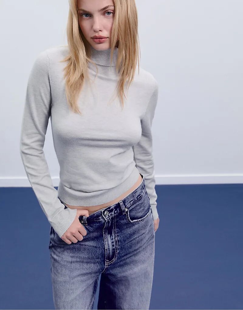 

Водолазка Stradivarius Basic в сером меланжевом цвете