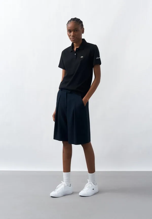 Рубашка поло Lacoste Noir, Классическая однотонная модель — фото 2