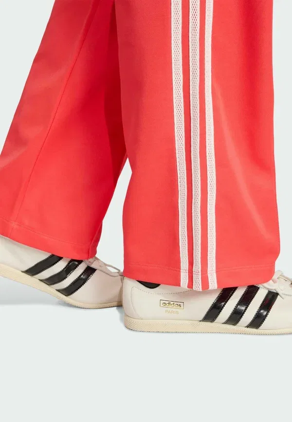 Толстовка спортивная Adidas Originals Firebird with knitted details, полупрозрачный красный — фото 4