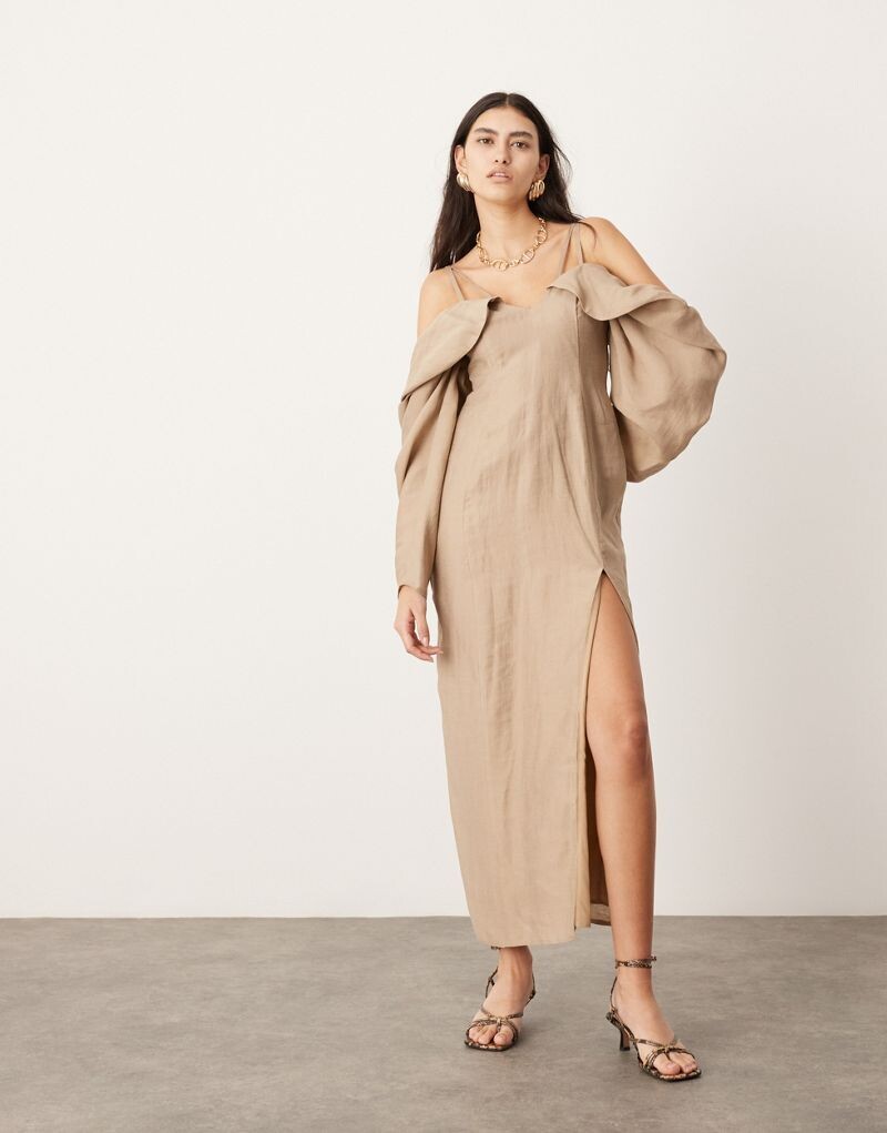 

Светло-коричневое платье миди с открытыми плечами и длинными рукавами ASOS