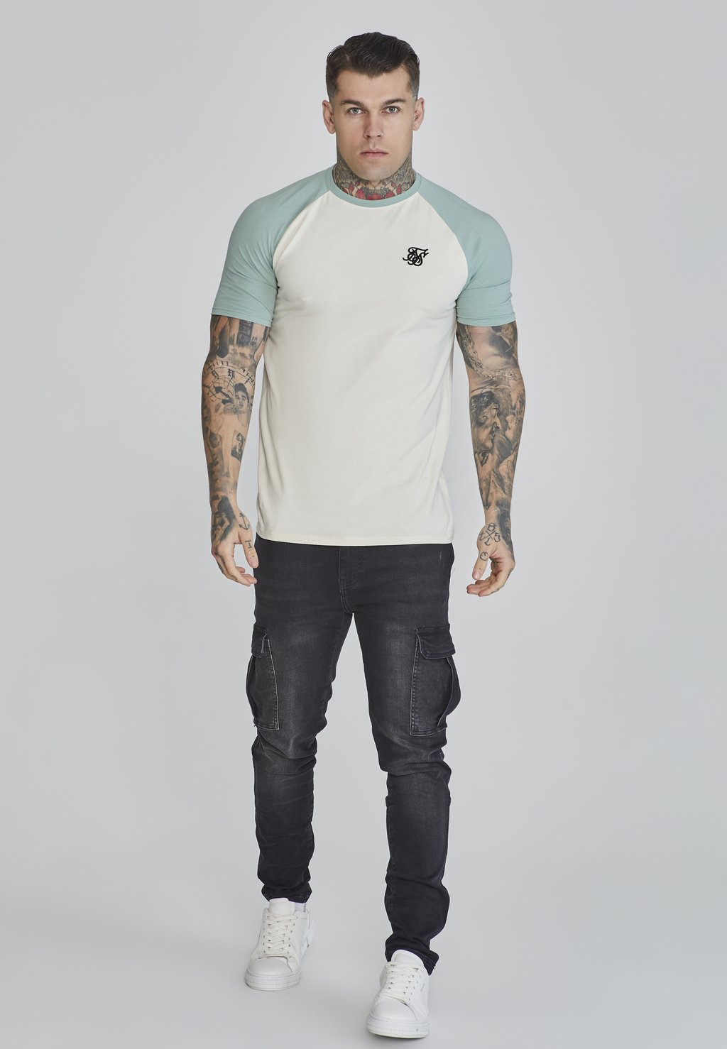 

Футболка с принтом RAGLAN SIKSILK, кремовый