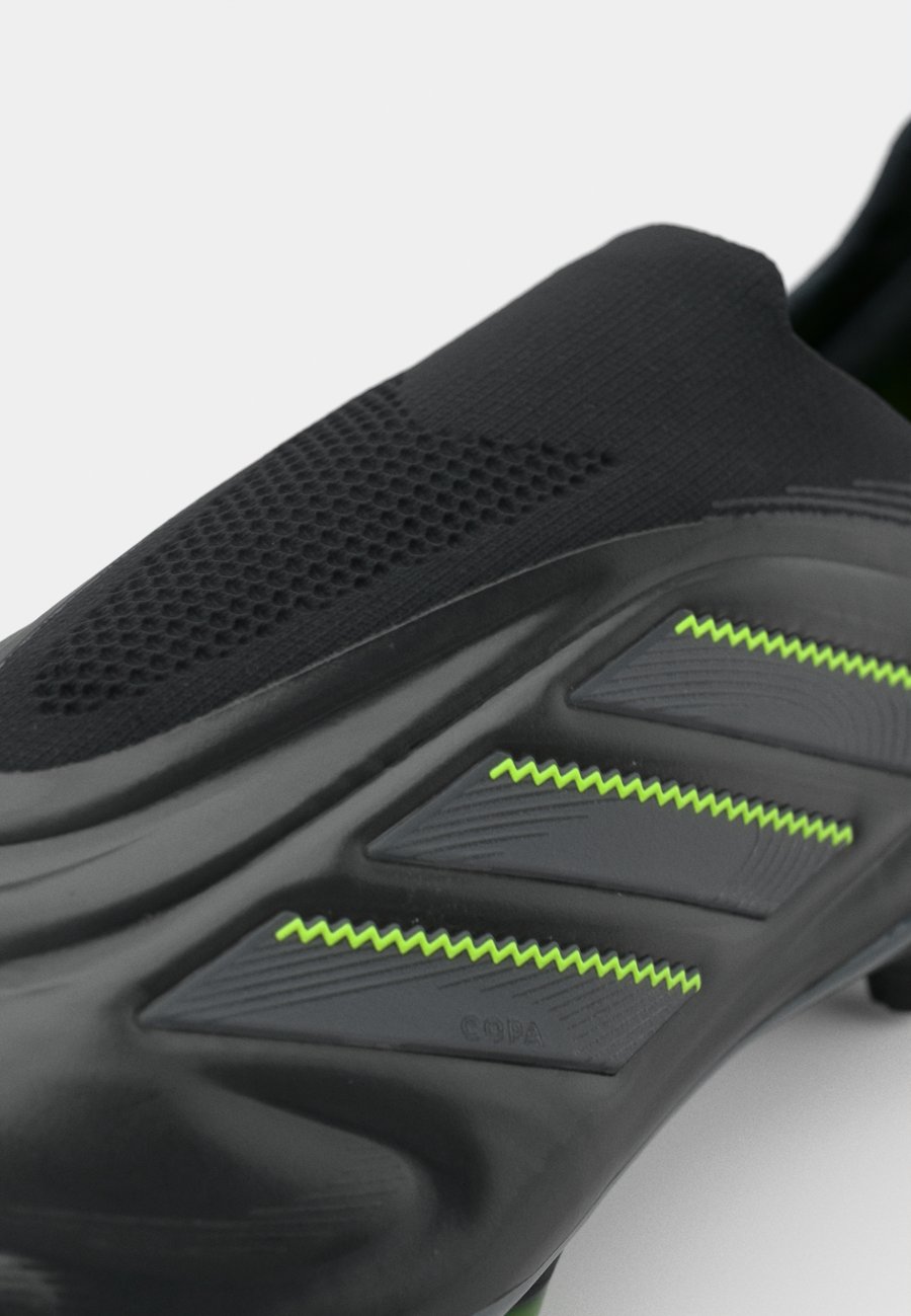 Кроссовки Adidas Performance COPA PURE III ELITE LACELESS FIRM GROUND FOOTBALL BOOTS, Core Black/Dgh Solid Grey/Lucid Lemon/Black — фото 3