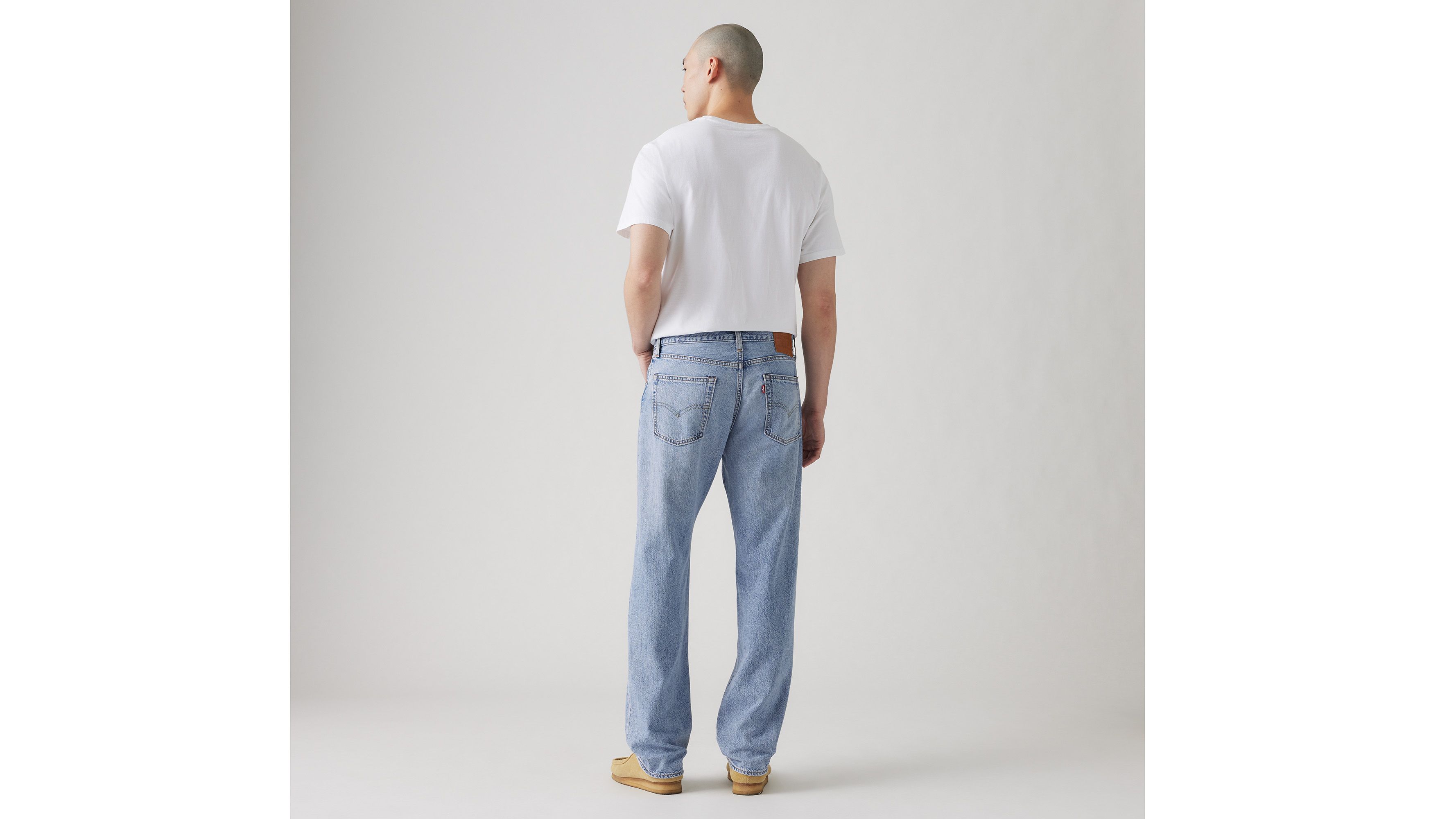 555 Свободные прямые мужские джинсы из льна и денима Levi's, цвет Call Me Again - Light Wash — фото 3