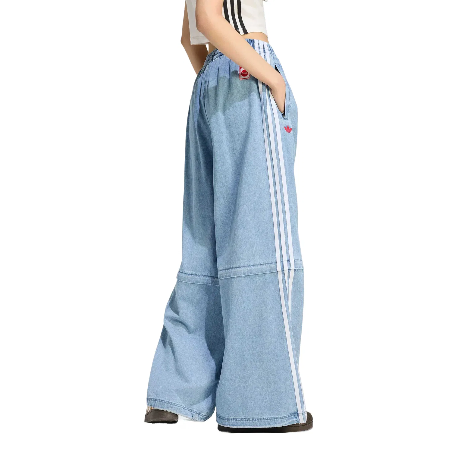 Джинсы женские с широкими штанинами Adidas Originals X Coca Cola Light Denim Blue — фото 4