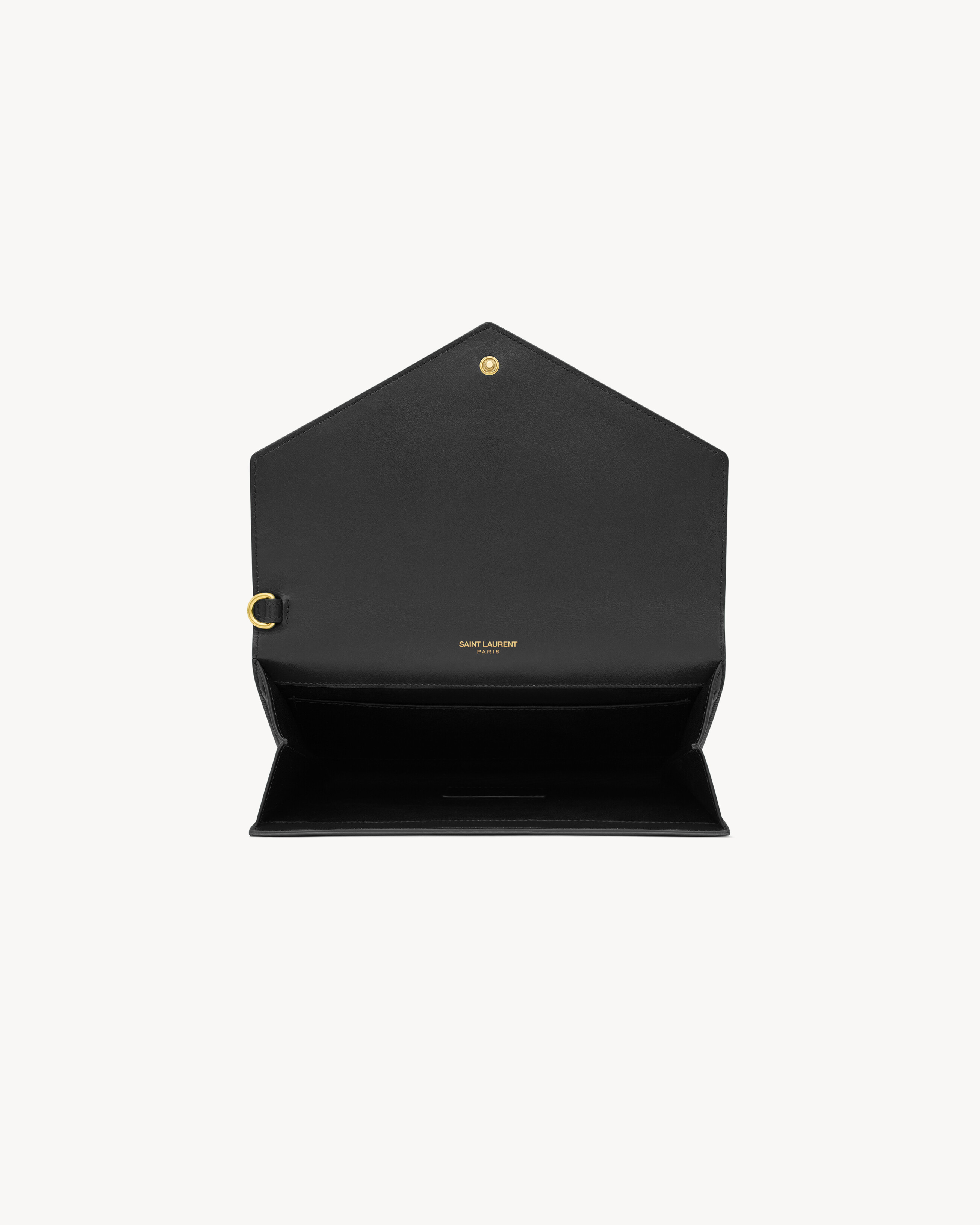 Сумка-клатч CASSANDRE с клапаном из лакированной кожи с тиснением под крокодила Saint Laurent, черный — фото 4