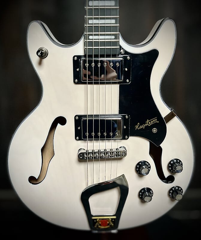 

Электрогитара Hagstrom Alvar - Swedish Frost