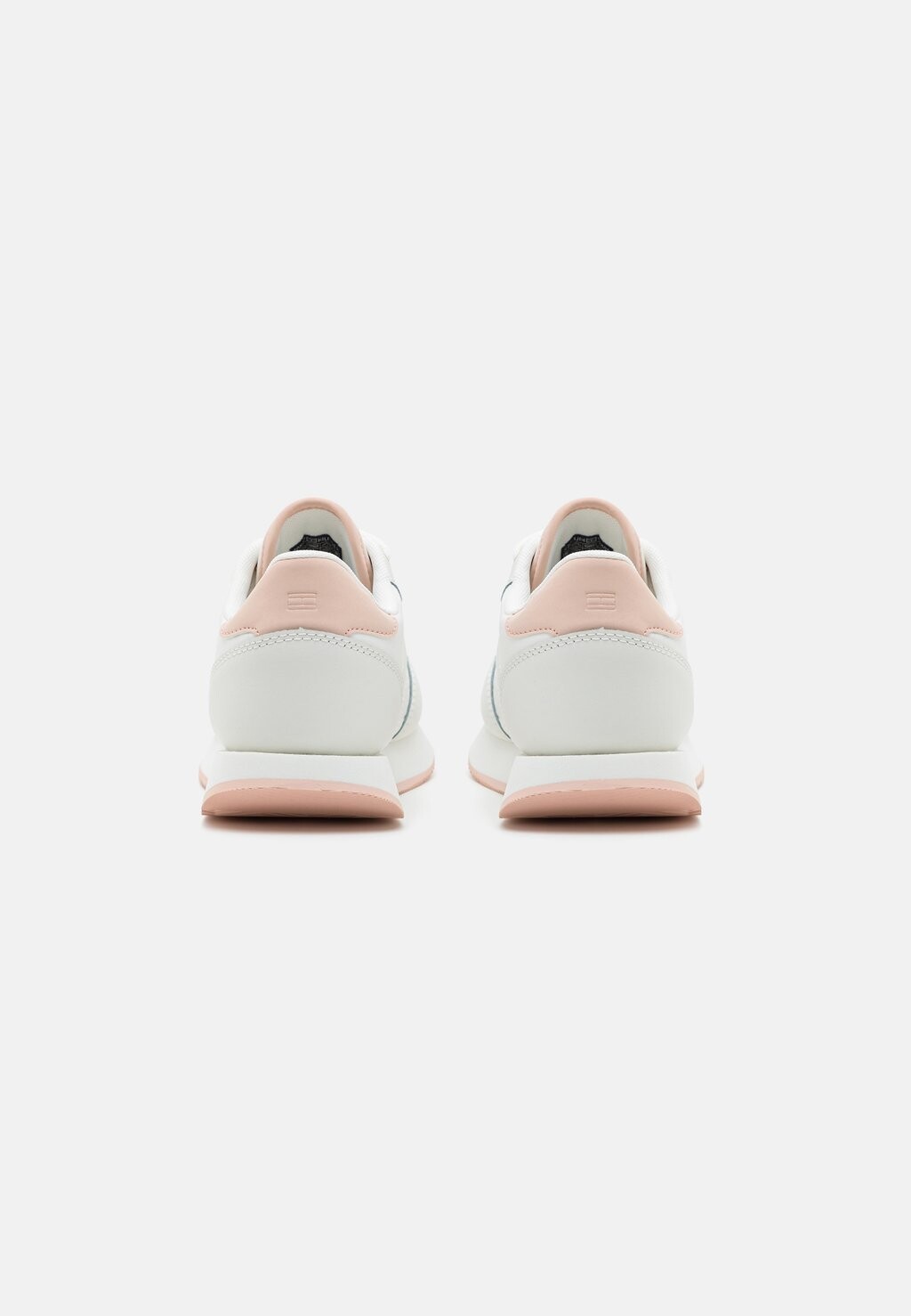 

Кроссовки Essential Runner Tommy Hilfiger, розовый цвет