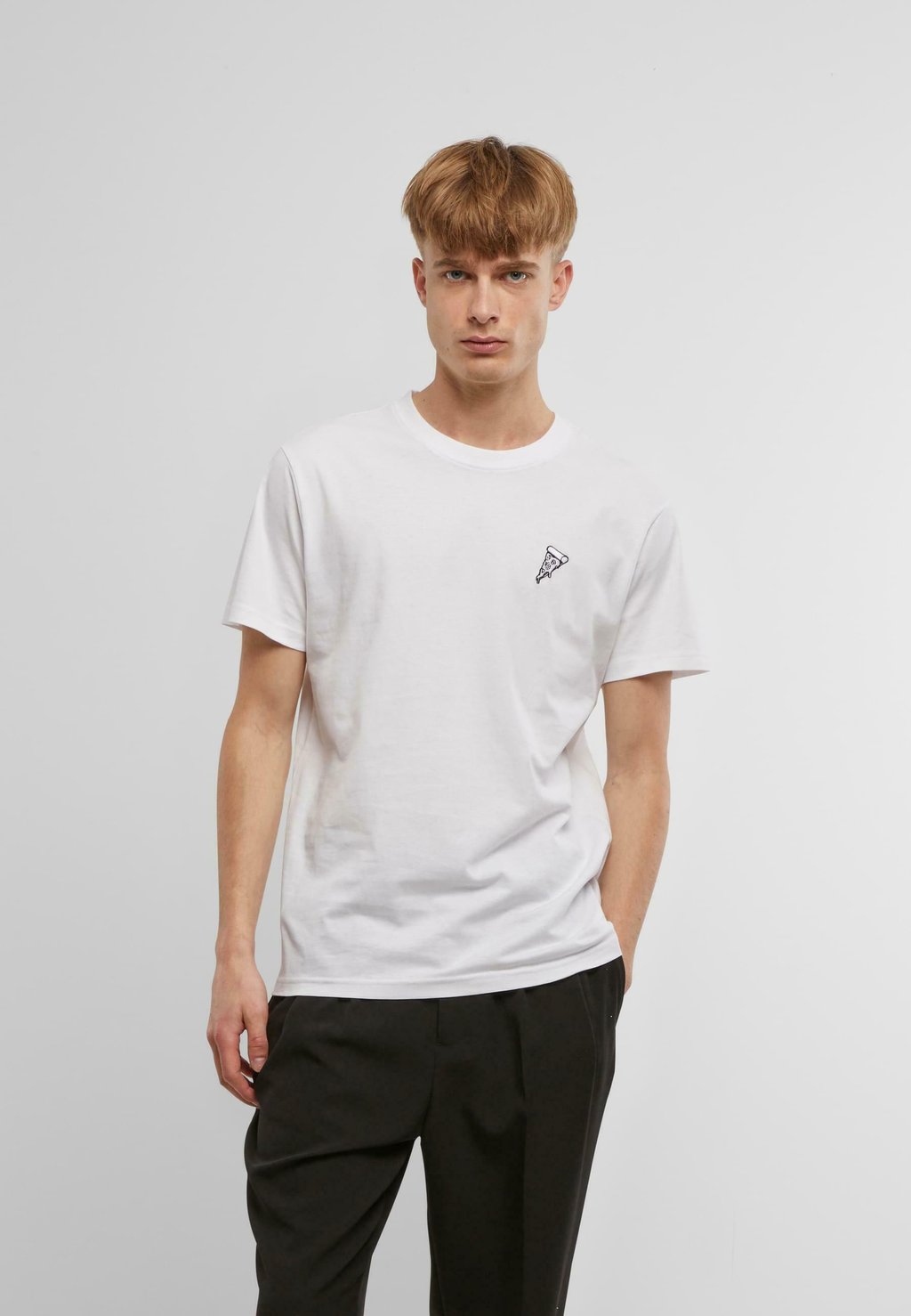

Футболка с принтом PIZZA TEE EMB Mister Tee, белый