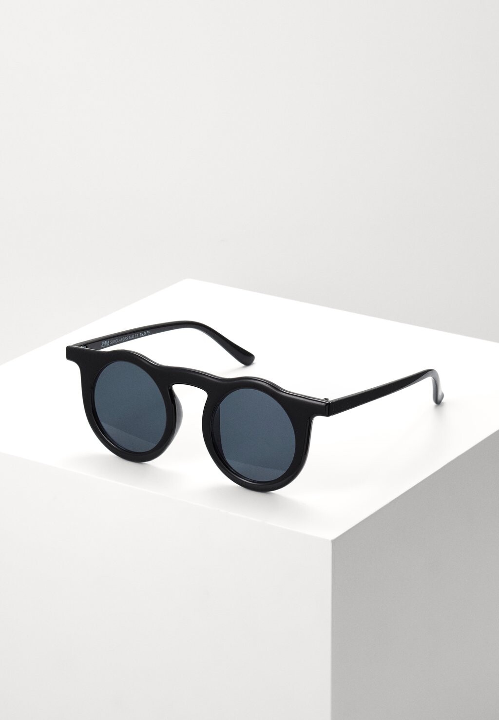 

Солнцезащитные очки SUNGLASSES MALTA Urban Classics, цвет black/black