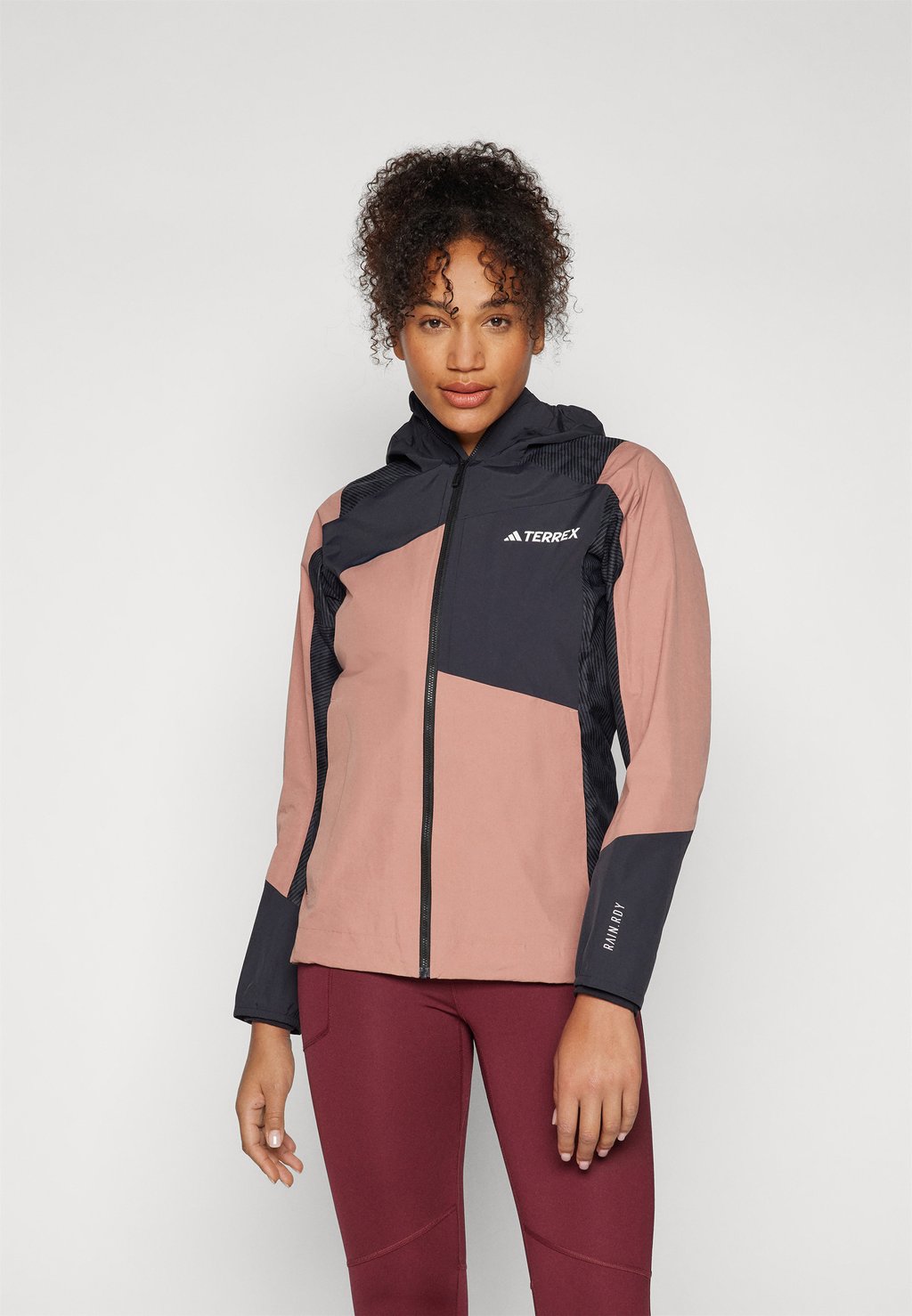 

Куртка из хардшелла Adidas Terrex, бежевый