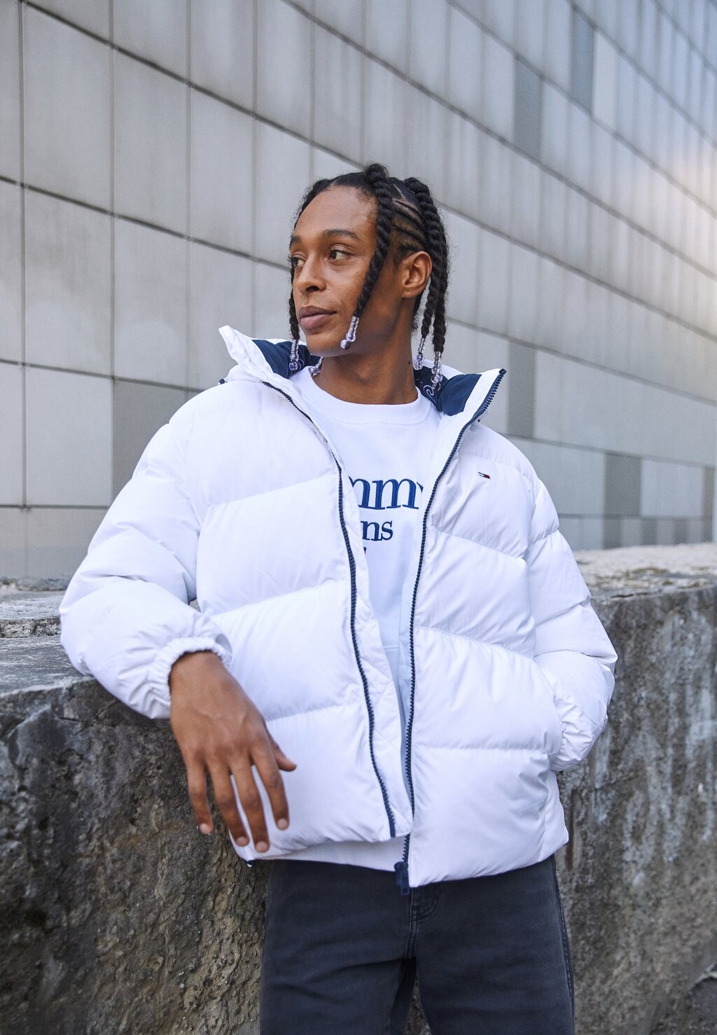 

Куртка Tommy Jeans КУРТКА ESSENTIAL, белый