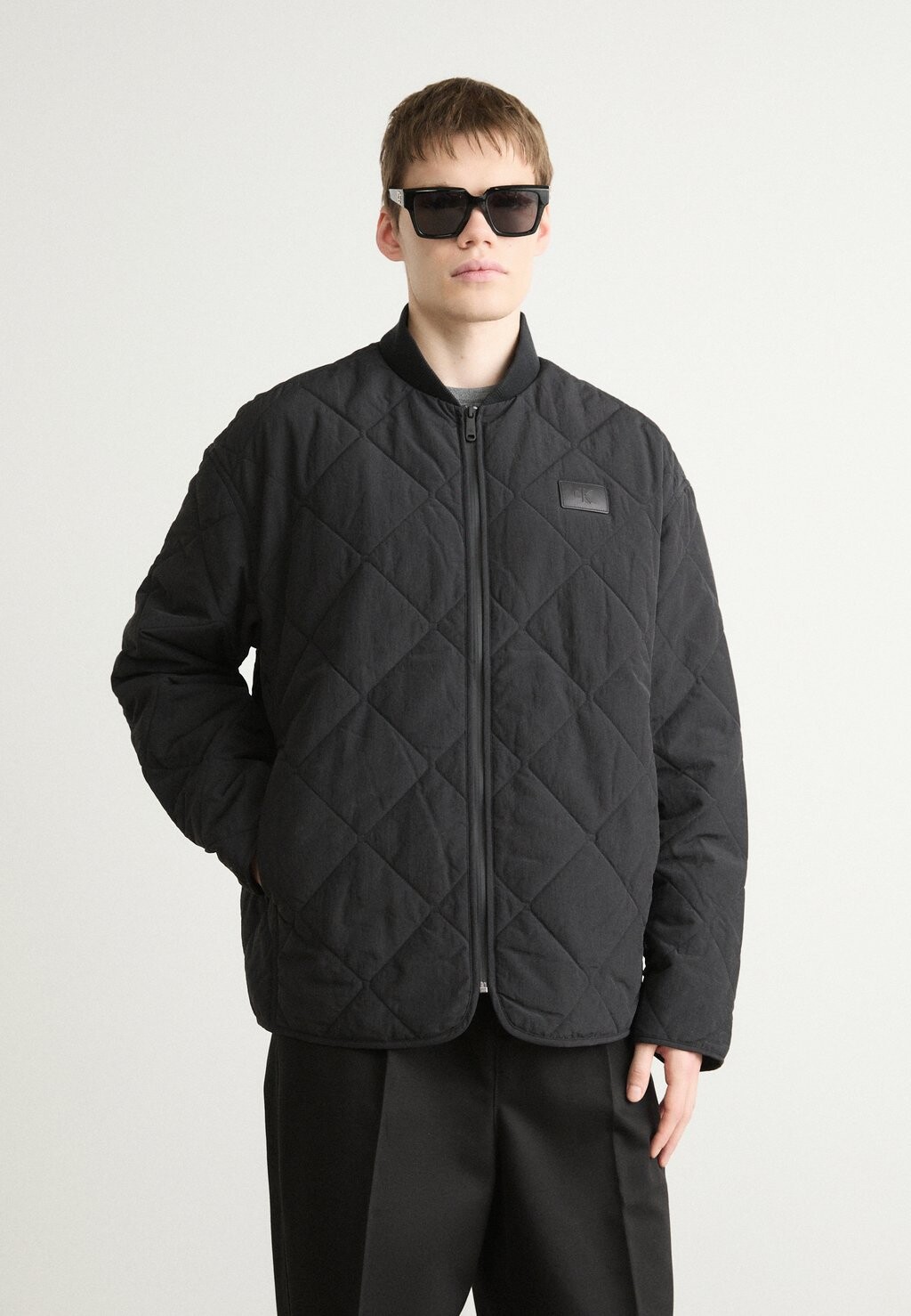 

Легкая куртка QUILTED JACKET Calvin Klein Jeans, черный