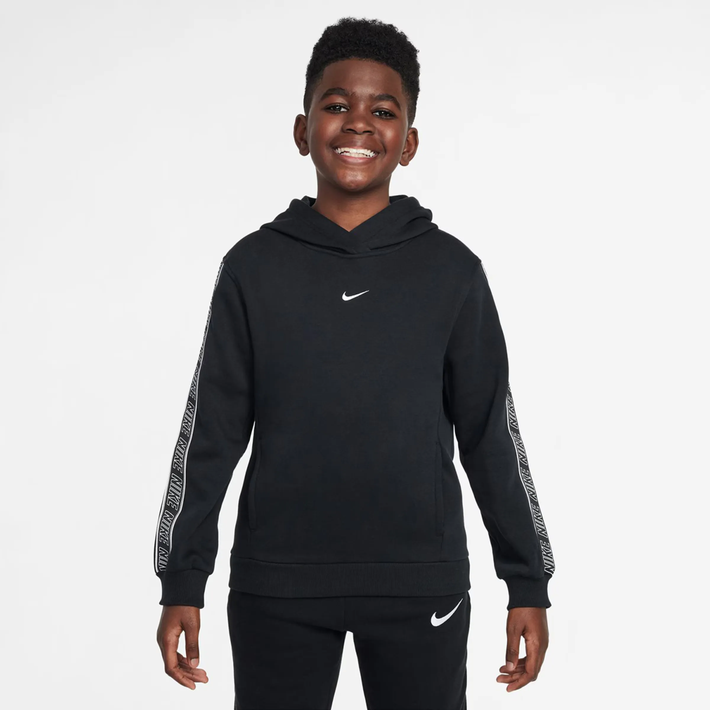 

Детская толстовка Sportswear Club+ Flc Hdy Nike, черный