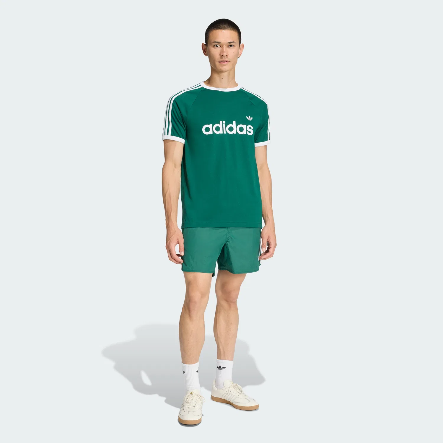 Мужская футболка с тремя полосками и контрастной окантовкой от Adidas — фото 3