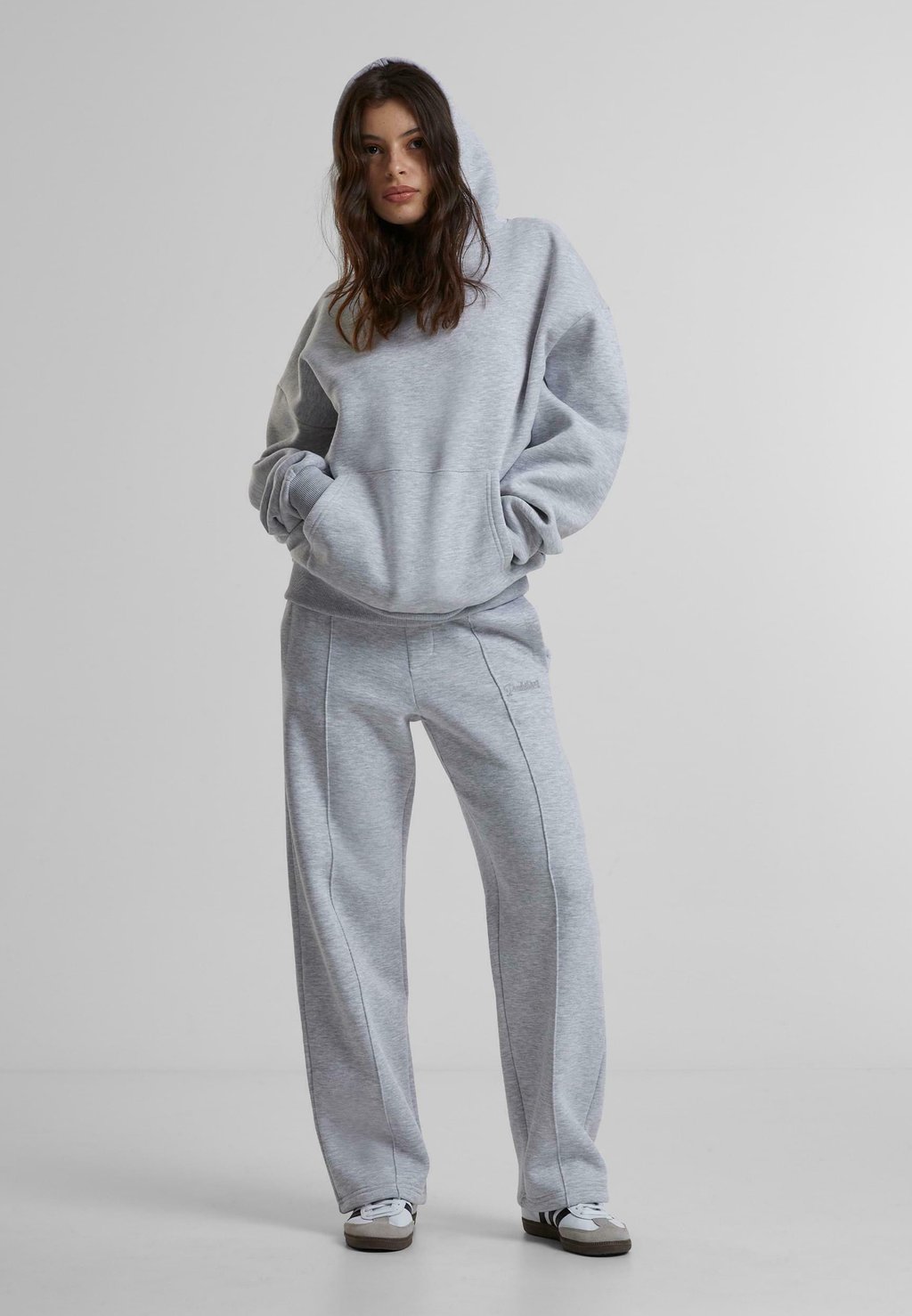 

Спортивные брюки PROHIBITED, серый