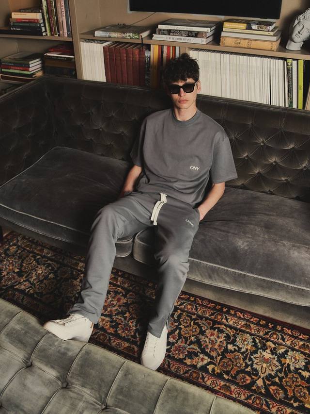 

Футболка Boxy Fit с логотипом Ony, Grey