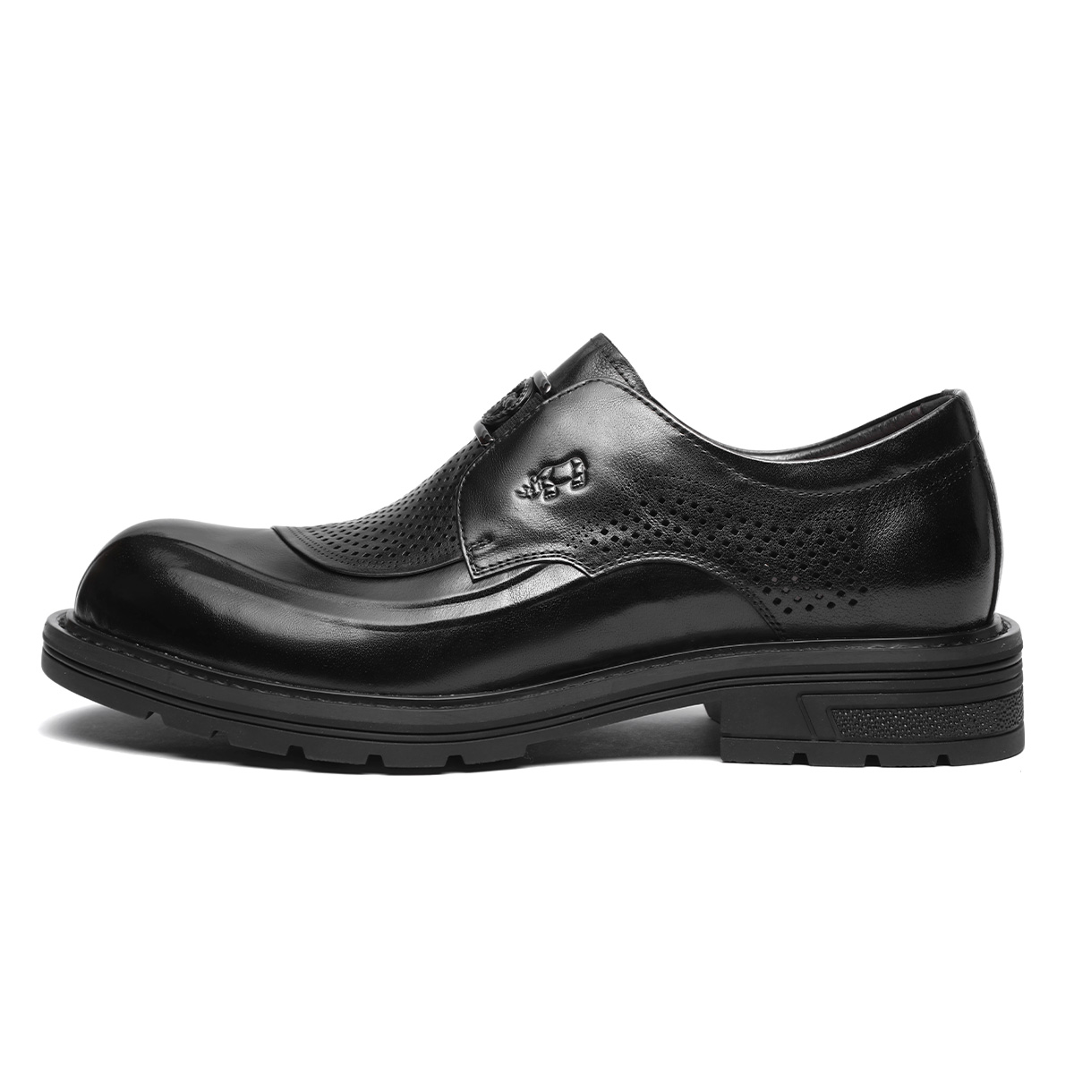 

Мужская повседневная обувь с низким верхом VOLO, Brown Slip-On Cut-Out 379V3082L