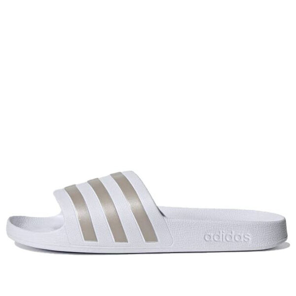 

Тапочки adilette aqua slides 'cloud white' Adidas, белый