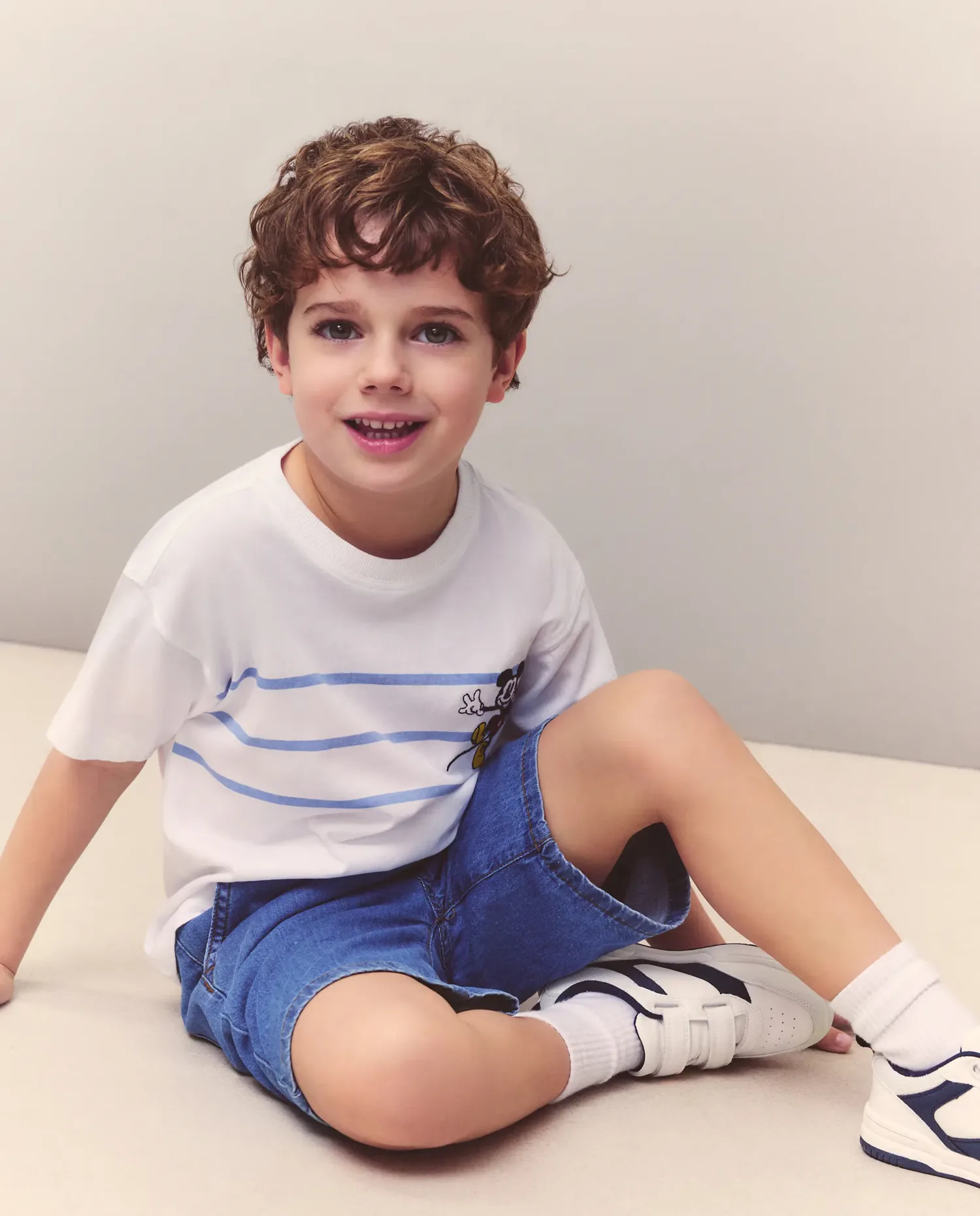 Детская футболка с коротким рукавом и лицензией MICKEY в полоску Kids El Corte Inglés, белый