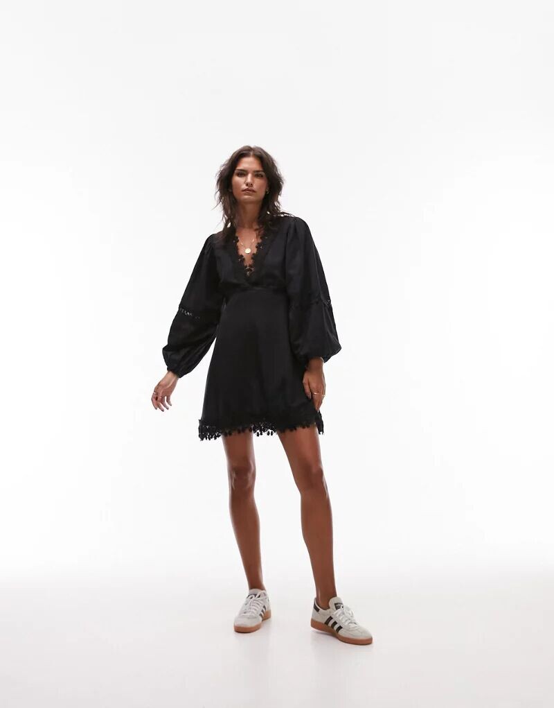 

Черное повседневное платье мини с V-образным вырезом и кружевной отделкой Topshop