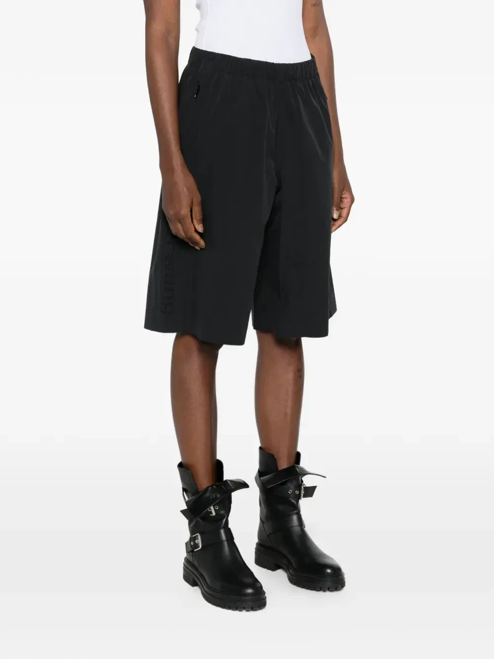 Шорты-бермуды с перфорированным логотипом Alexander Wang, черный — фото 3