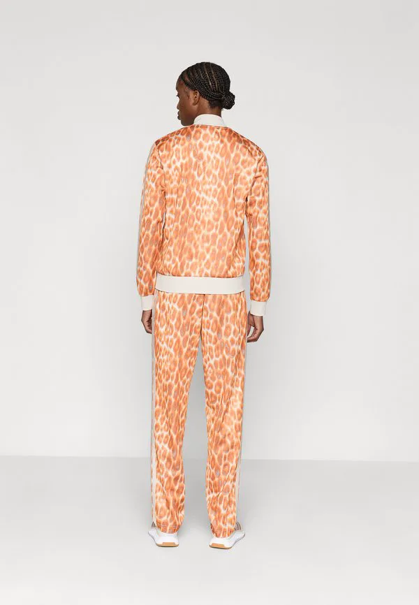 Полный комплект спортивного костюма Adidas Sportswear, Multicolor/Wonder Alumina — фото 3