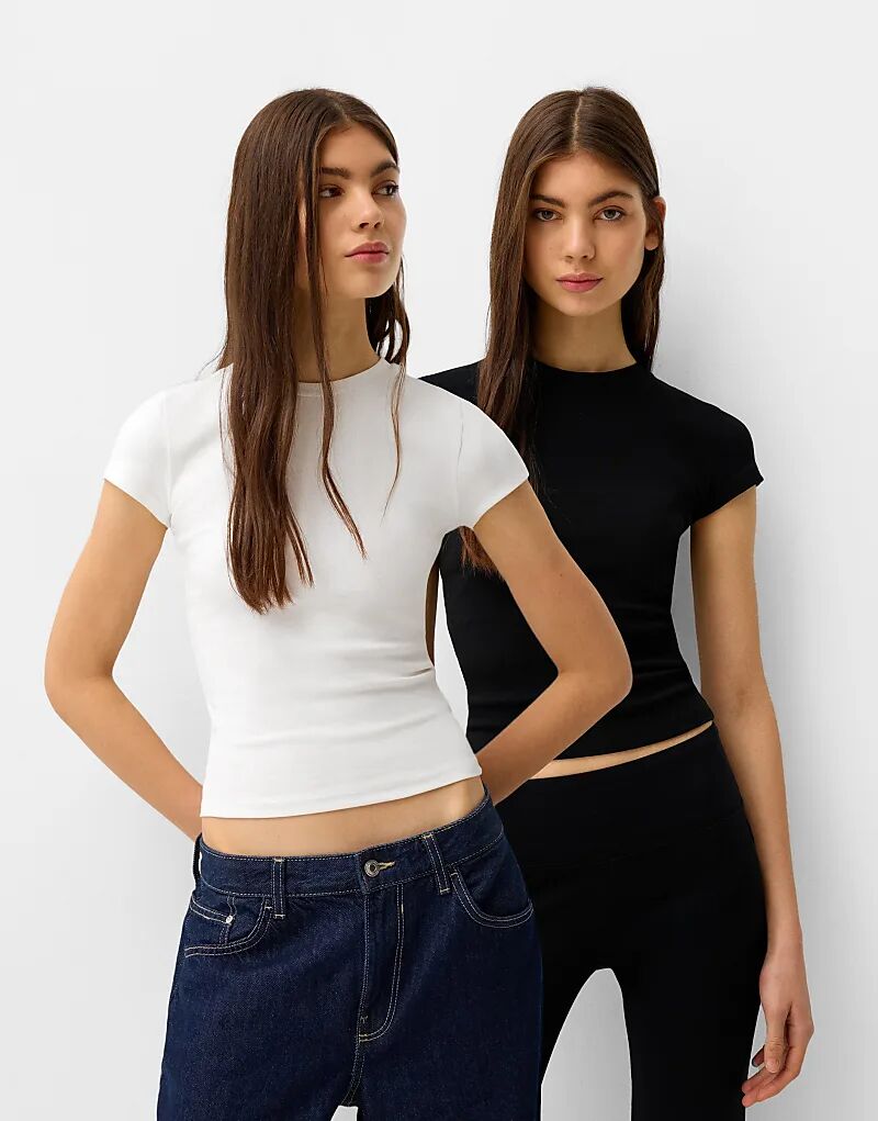 

Упаковка из 2 футболок Bershka с короткими рукавами и круглым вырезом белого цвета