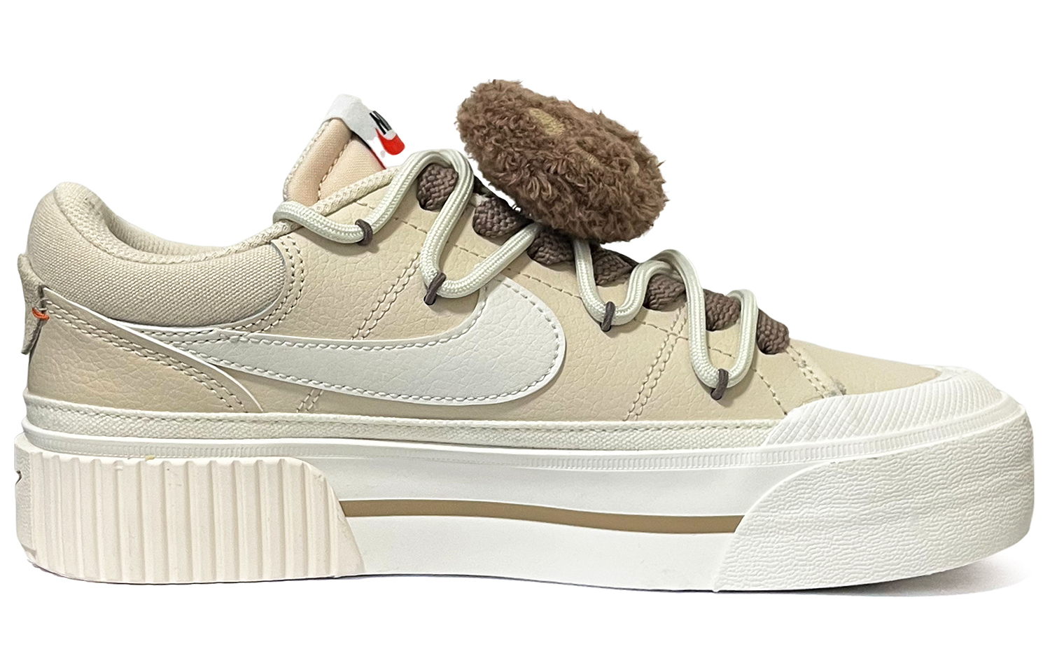 

Женские кроссовки для скейтбординга Nike Court Legacy, Camel