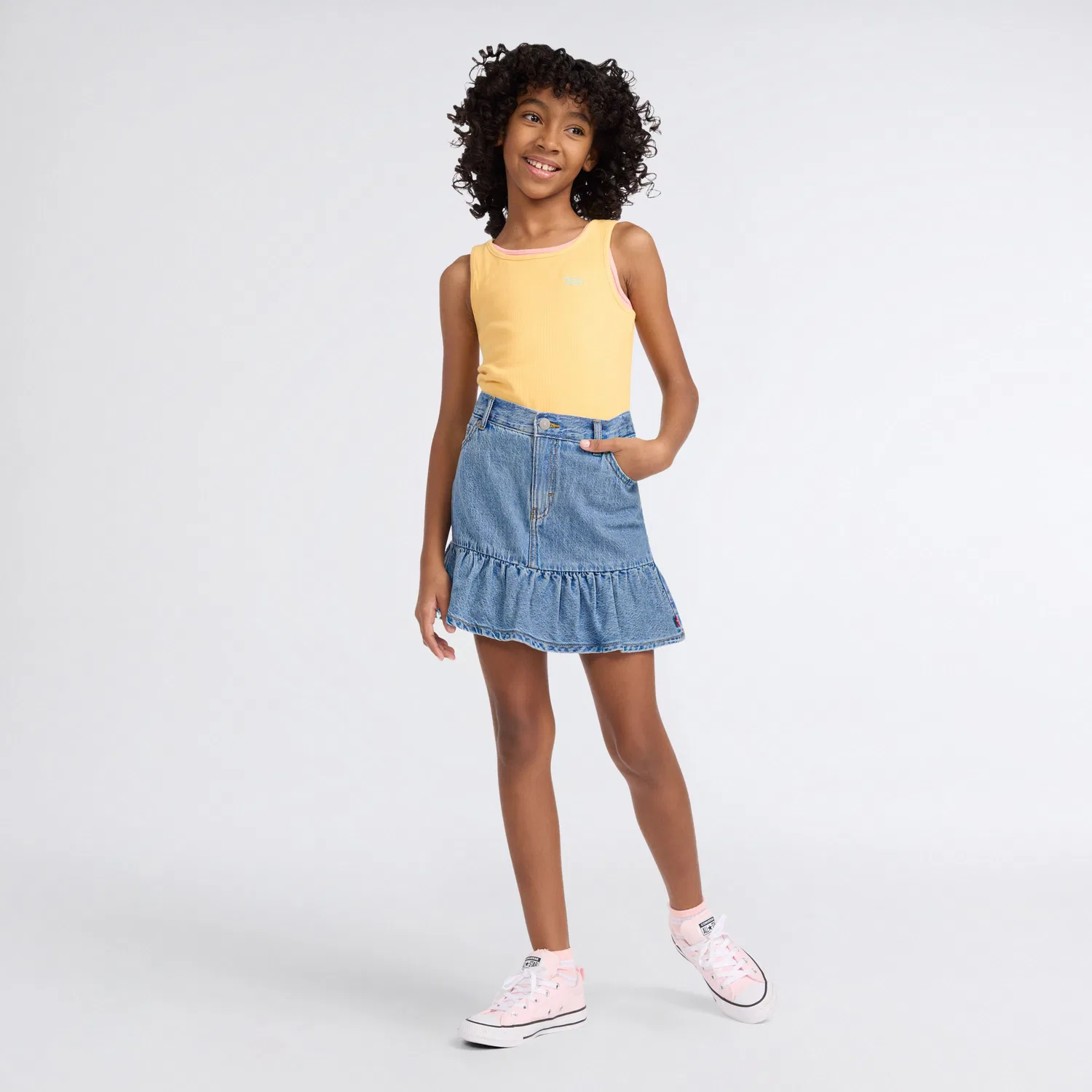 Джинсовая юбка-шорты с оборками для девочек 7-16 лет Levi's, Medium Wash — фото 3